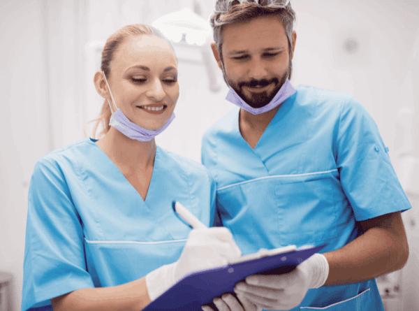 Βοηθός / Νοσοκόμα